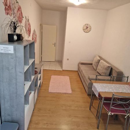 Apartments Dragan Baška Voda Eksteriør billede