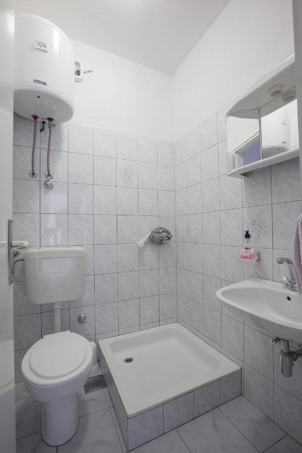 Apartments Dragan Baška Voda Eksteriør billede